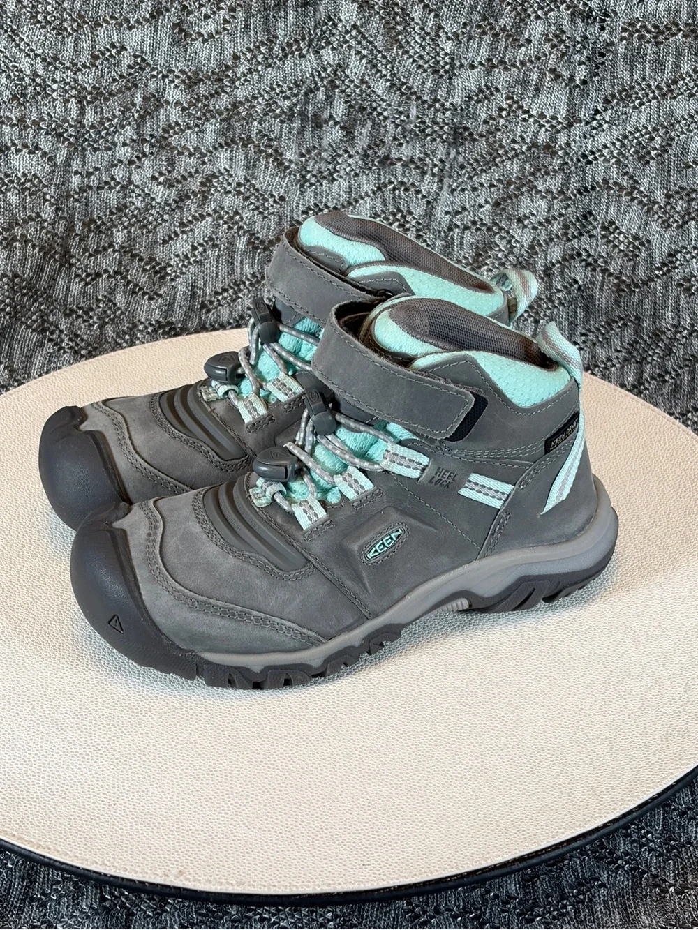 Keen Kids Ridge Flex Mid hiking boots Toddler/Little Kid size 12